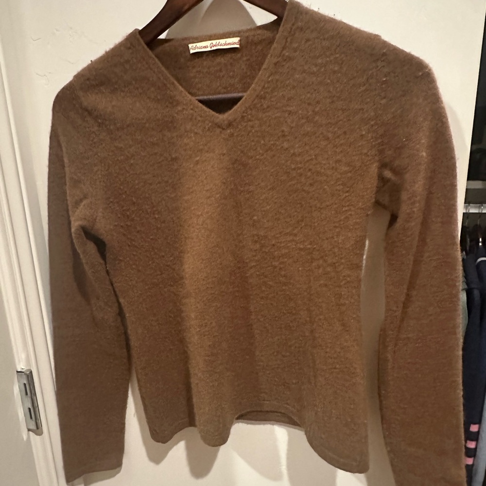 Ag Adriano Goldschmied V-Neck Cashmere Sweater in Brown